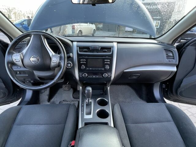 Серый Ниссан Альтима, объемом двигателя 2.5 л и пробегом 150 тыс. км за 9500 $, фото 3 на Automoto.ua