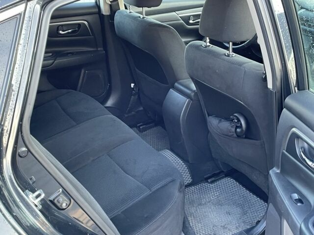 Серый Ниссан Альтима, объемом двигателя 2.5 л и пробегом 150 тыс. км за 9500 $, фото 7 на Automoto.ua