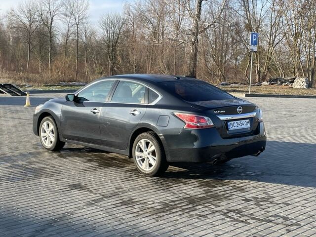 Серый Ниссан Альтима, объемом двигателя 2.5 л и пробегом 150 тыс. км за 9500 $, фото 1 на Automoto.ua