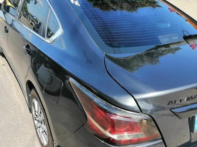 Серый Ниссан Альтима, объемом двигателя 2.5 л и пробегом 194 тыс. км за 8300 $, фото 2 на Automoto.ua