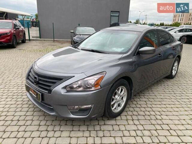 Серый Ниссан Альтима, объемом двигателя 2.49 л и пробегом 178 тыс. км за 7500 $, фото 2 на Automoto.ua