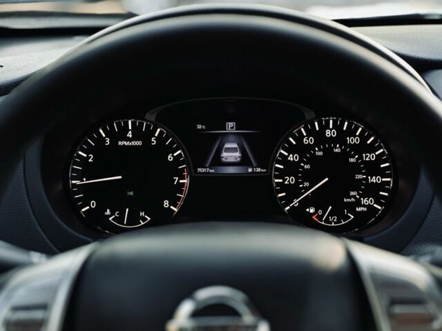 Серый Ниссан Альтима, объемом двигателя 2.5 л и пробегом 76 тыс. км за 10499 $, фото 5 на Automoto.ua