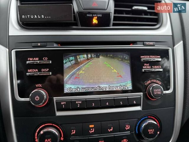 Сірий Ніссан Альтіма, об'ємом двигуна 2.49 л та пробігом 133 тис. км за 10950 $, фото 27 на Automoto.ua