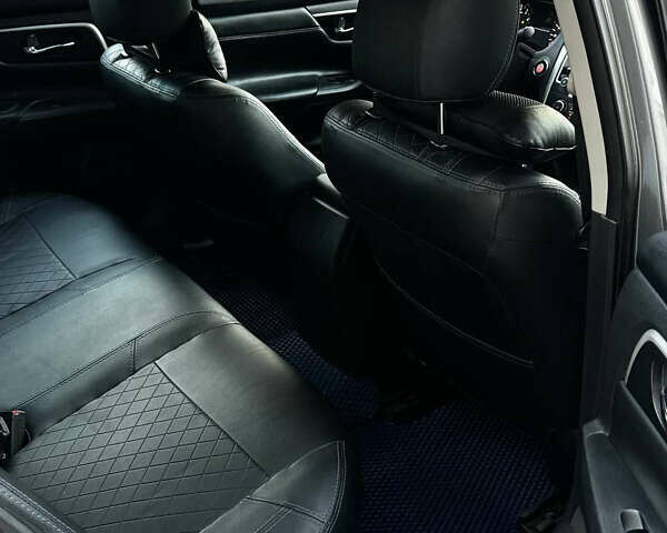 Серый Ниссан Альтима, объемом двигателя 2.49 л и пробегом 181 тыс. км за 10200 $, фото 22 на Automoto.ua