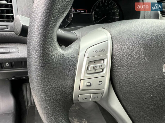 Сірий Ніссан Альтіма, об'ємом двигуна 2.49 л та пробігом 179 тис. км за 9900 $, фото 42 на Automoto.ua