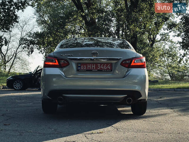 Серый Ниссан Альтима, объемом двигателя 2.49 л и пробегом 76 тыс. км за 10499 $, фото 17 на Automoto.ua