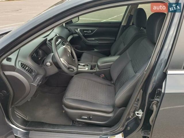 Сірий Ніссан Альтіма, об'ємом двигуна 2.49 л та пробігом 209 тис. км за 10000 $, фото 1 на Automoto.ua