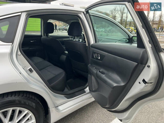 Сірий Ніссан Альтіма, об'ємом двигуна 2.49 л та пробігом 179 тис. км за 9900 $, фото 40 на Automoto.ua