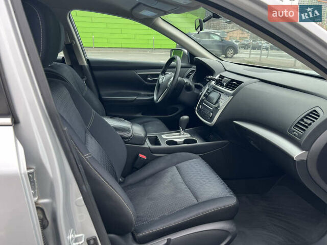 Сірий Ніссан Альтіма, об'ємом двигуна 2.49 л та пробігом 179 тис. км за 9900 $, фото 34 на Automoto.ua