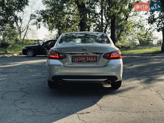 Серый Ниссан Альтима, объемом двигателя 2.49 л и пробегом 76 тыс. км за 10499 $, фото 16 на Automoto.ua