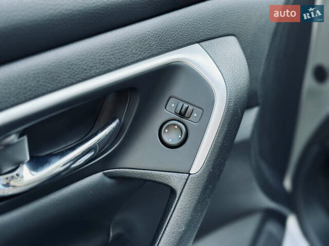 Серый Ниссан Альтима, объемом двигателя 2.49 л и пробегом 76 тыс. км за 10499 $, фото 27 на Automoto.ua