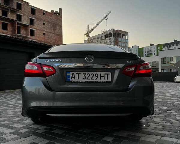 Серый Ниссан Альтима, объемом двигателя 2.49 л и пробегом 181 тыс. км за 10200 $, фото 13 на Automoto.ua