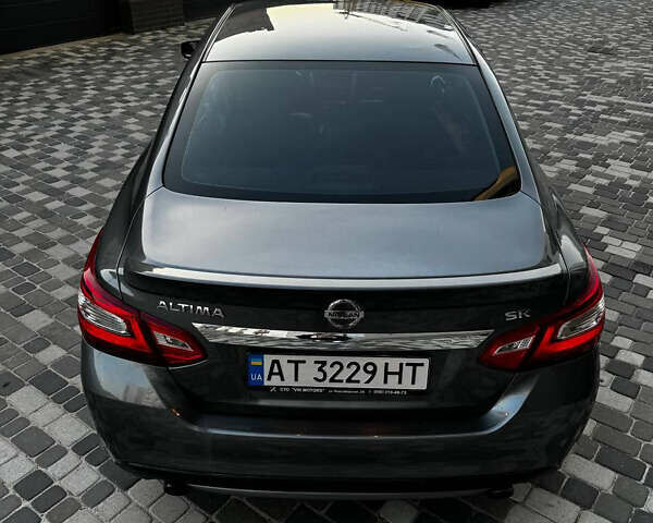Серый Ниссан Альтима, объемом двигателя 2.49 л и пробегом 181 тыс. км за 10200 $, фото 10 на Automoto.ua