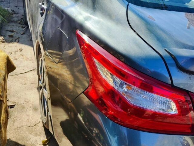 Ниссан Альтима 2016 в Одессе на Automoto.ua Серый Ниссан Альтима, объемом двигателя 2.5 л и пробегом 190 тыс. км за 8700 $, фото 4 на Automoto.ua