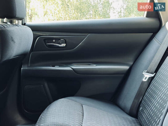 Серый Ниссан Альтима, объемом двигателя 2.49 л и пробегом 76 тыс. км за 10499 $, фото 25 на Automoto.ua