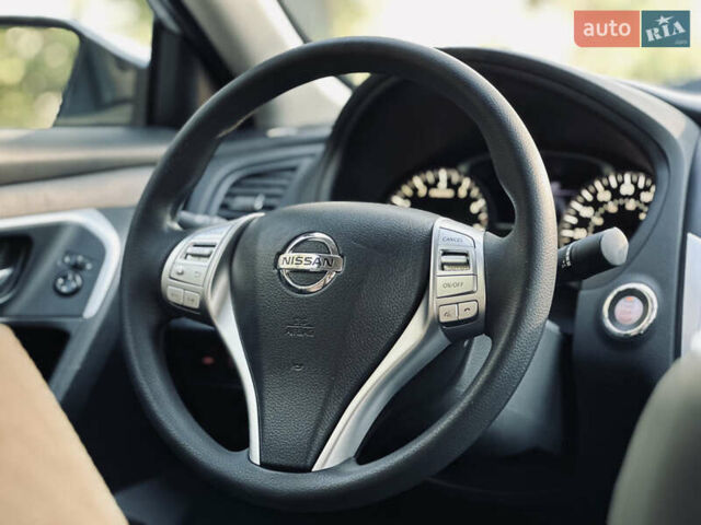 Серый Ниссан Альтима, объемом двигателя 2.49 л и пробегом 76 тыс. км за 10499 $, фото 45 на Automoto.ua