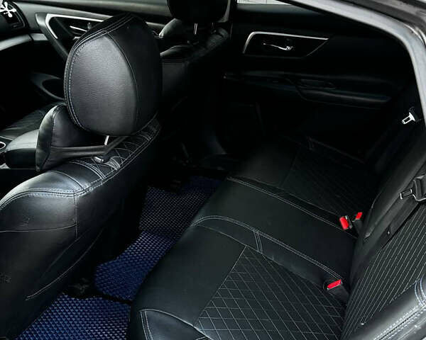 Серый Ниссан Альтима, объемом двигателя 2.49 л и пробегом 181 тыс. км за 10200 $, фото 23 на Automoto.ua