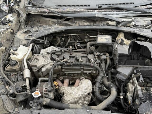 Серый Ниссан Альтима, объемом двигателя 2.5 л и пробегом 200 тыс. км за 1700 $, фото 2 на Automoto.ua