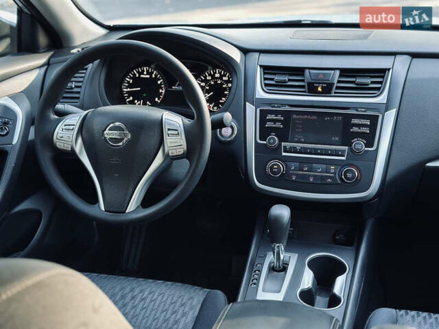 Серый Ниссан Альтима, объемом двигателя 2.49 л и пробегом 76 тыс. км за 10499 $, фото 40 на Automoto.ua