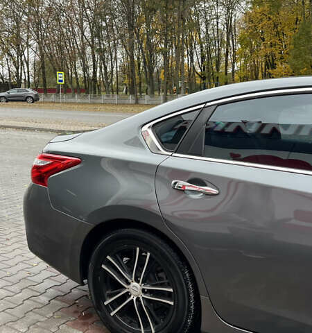 Сірий Ніссан Альтіма, об'ємом двигуна 2.49 л та пробігом 94 тис. км за 13800 $, фото 9 на Automoto.ua