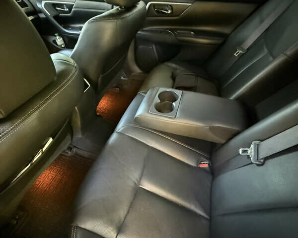 Серый Ниссан Альтима, объемом двигателя 2.49 л и пробегом 105 тыс. км за 12800 $, фото 11 на Automoto.ua