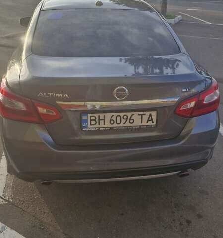 Серый Ниссан Альтима, объемом двигателя 2.49 л и пробегом 224 тыс. км за 10700 $, фото 5 на Automoto.ua