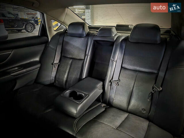 Сірий Ніссан Альтіма, об'ємом двигуна 2.49 л та пробігом 185 тис. км за 10500 $, фото 5 на Automoto.ua