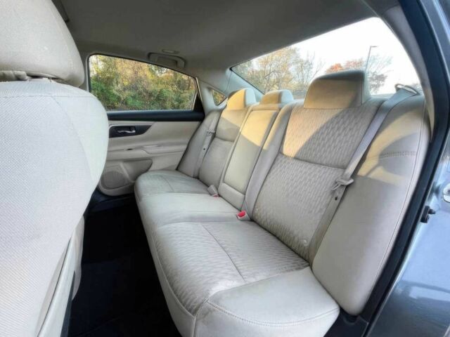 Серый Ниссан Альтима, объемом двигателя 2.5 л и пробегом 69 тыс. км за 9500 $, фото 11 на Automoto.ua