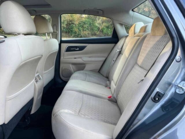 Серый Ниссан Альтима, объемом двигателя 2.5 л и пробегом 69 тыс. км за 9500 $, фото 10 на Automoto.ua