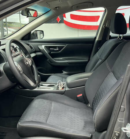 Сірий Ніссан Альтіма, об'ємом двигуна 2.49 л та пробігом 94 тис. км за 13800 $, фото 15 на Automoto.ua