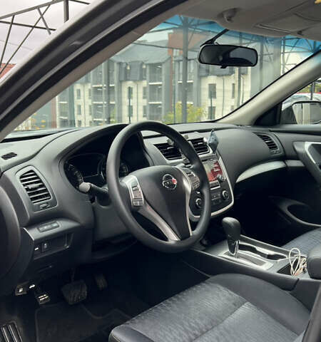 Сірий Ніссан Альтіма, об'ємом двигуна 2.49 л та пробігом 94 тис. км за 13800 $, фото 14 на Automoto.ua