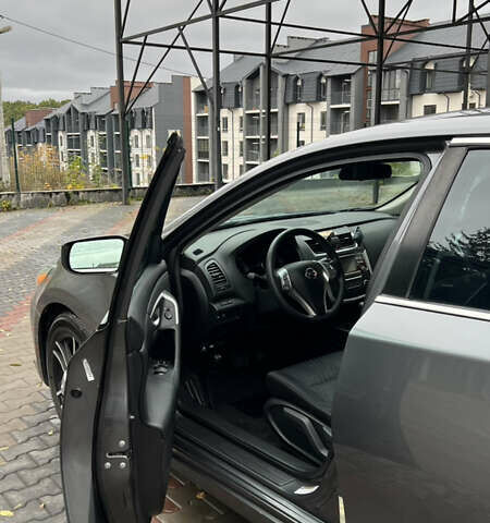 Сірий Ніссан Альтіма, об'ємом двигуна 2.49 л та пробігом 94 тис. км за 13800 $, фото 13 на Automoto.ua