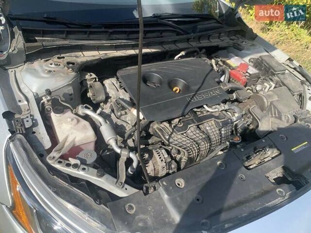 Серый Ниссан Альтима, объемом двигателя 2.49 л и пробегом 115 тыс. км за 16500 $, фото 4 на Automoto.ua