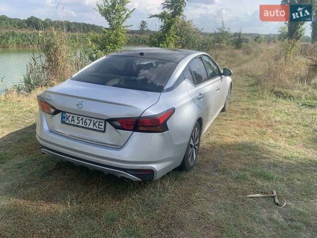 Серый Ниссан Альтима, объемом двигателя 2.49 л и пробегом 115 тыс. км за 16500 $, фото 9 на Automoto.ua