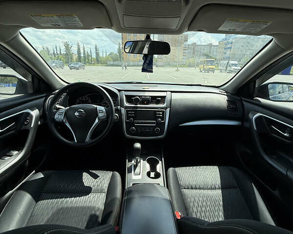 Сірий Ніссан Альтіма, об'ємом двигуна 2.49 л та пробігом 65 тис. км за 13500 $, фото 13 на Automoto.ua