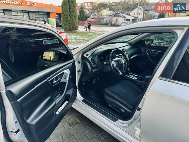 Серый Ниссан Альтима, объемом двигателя 2.49 л и пробегом 117 тыс. км за 11200 $, фото 6 на Automoto.ua