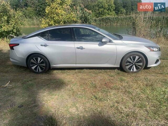 Серый Ниссан Альтима, объемом двигателя 2.49 л и пробегом 115 тыс. км за 16500 $, фото 8 на Automoto.ua