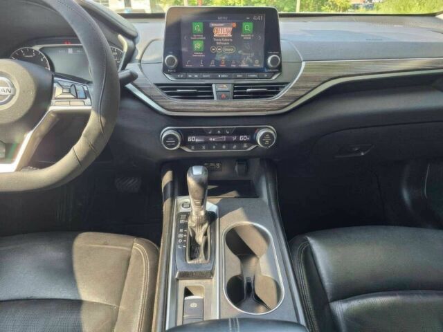 Серый Ниссан Альтима, объемом двигателя 2.5 л и пробегом 48 тыс. км за 7000 $, фото 12 на Automoto.ua