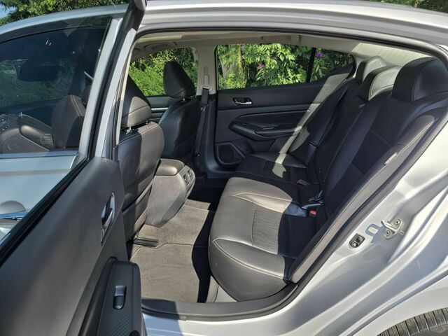 Серый Ниссан Альтима, объемом двигателя 2.5 л и пробегом 43 тыс. км за 3800 $, фото 12 на Automoto.ua