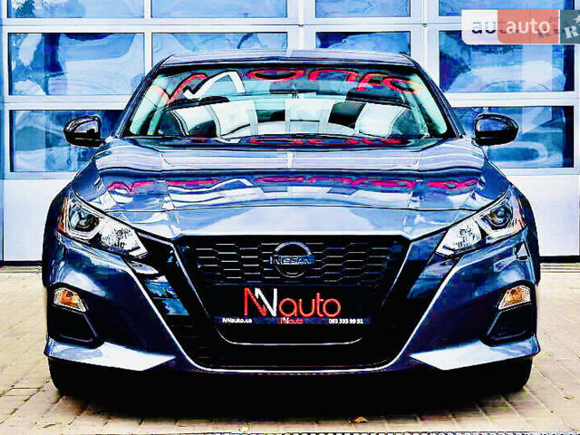 Сірий Ніссан Альтіма, об'ємом двигуна 2.5 л та пробігом 37 тис. км за 17000 $, фото 10 на Automoto.ua