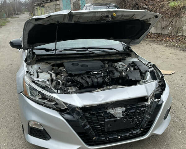 Сірий Ніссан Альтіма, об'ємом двигуна 2.49 л та пробігом 99 тис. км за 11500 $, фото 17 на Automoto.ua