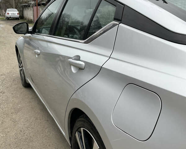 Сірий Ніссан Альтіма, об'ємом двигуна 2.49 л та пробігом 99 тис. км за 11500 $, фото 19 на Automoto.ua