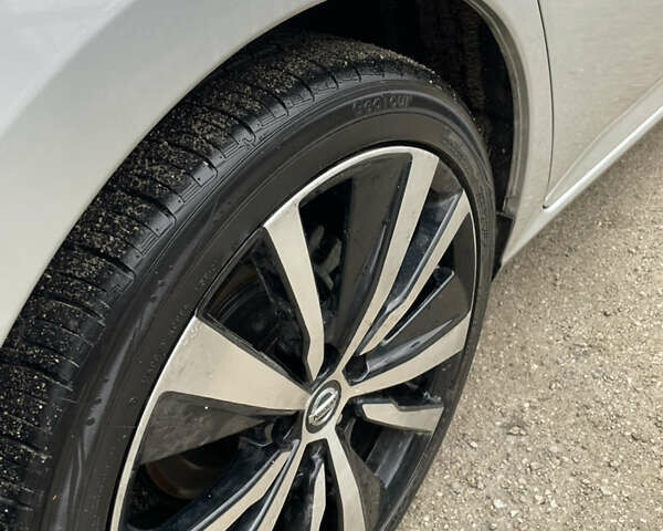 Сірий Ніссан Альтіма, об'ємом двигуна 2.49 л та пробігом 99 тис. км за 11500 $, фото 20 на Automoto.ua