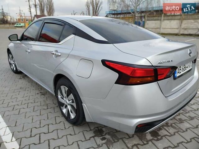 Серый Ниссан Альтима, объемом двигателя 2.49 л и пробегом 42 тыс. км за 15400 $, фото 1 на Automoto.ua