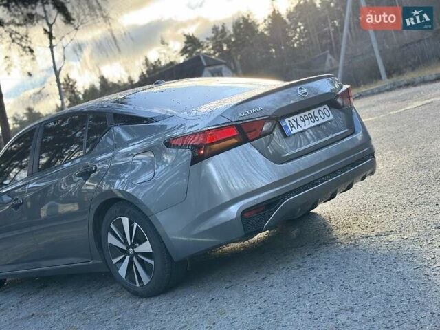 Серый Ниссан Альтима, объемом двигателя 2.49 л и пробегом 144 тыс. км за 17999 $, фото 22 на Automoto.ua