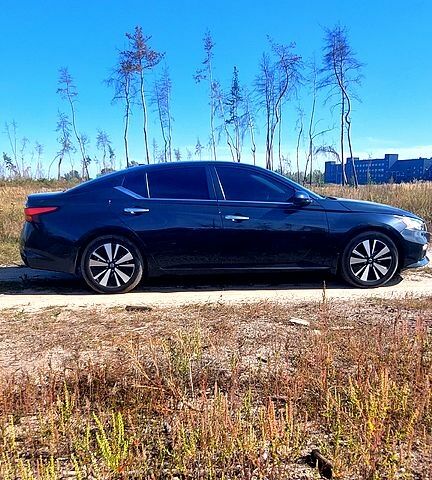 Сірий Ніссан Альтіма, об'ємом двигуна 2.5 л та пробігом 27 тис. км за 21200 $, фото 2 на Automoto.ua