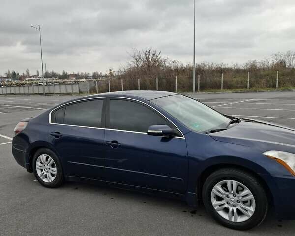 Синий Ниссан Альтима, объемом двигателя 2.5 л и пробегом 120 тыс. км за 7450 $, фото 11 на Automoto.ua