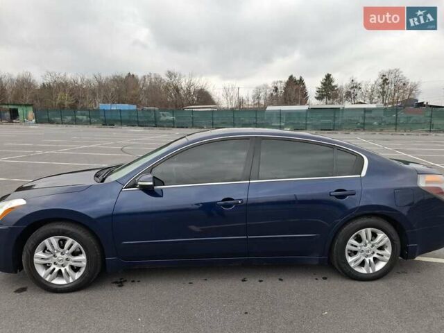 Синий Ниссан Альтима, объемом двигателя 2.5 л и пробегом 120 тыс. км за 7450 $, фото 21 на Automoto.ua