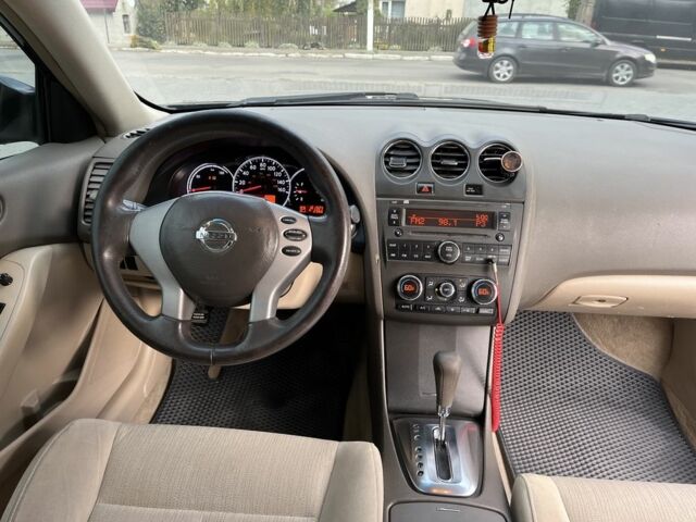 Синій Ніссан Альтіма, об'ємом двигуна 2.5 л та пробігом 258 тис. км за 5000 $, фото 10 на Automoto.ua