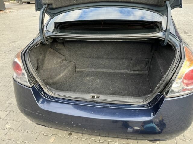 Синій Ніссан Альтіма, об'ємом двигуна 2.5 л та пробігом 258 тис. км за 5000 $, фото 11 на Automoto.ua